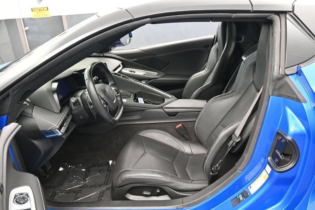 Used 2024 Chevrolet Corvette Stingray Convertible w/ 1LT RWD image 11