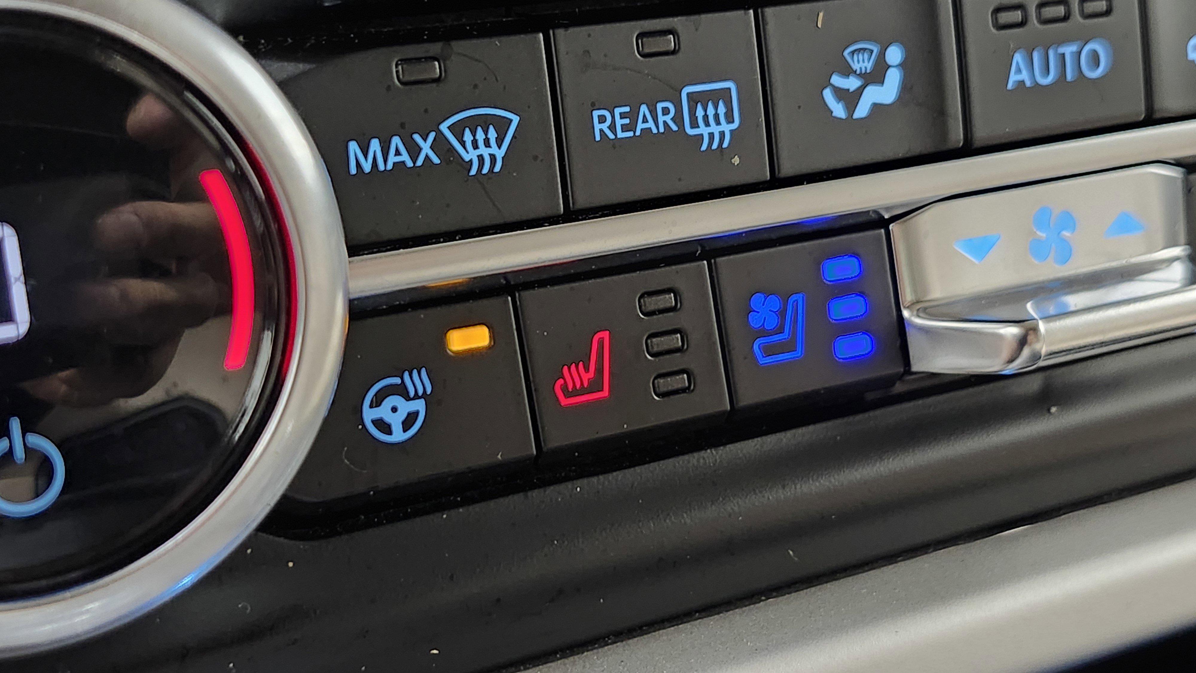 Used 2024 Ford Expedition Limited image 10