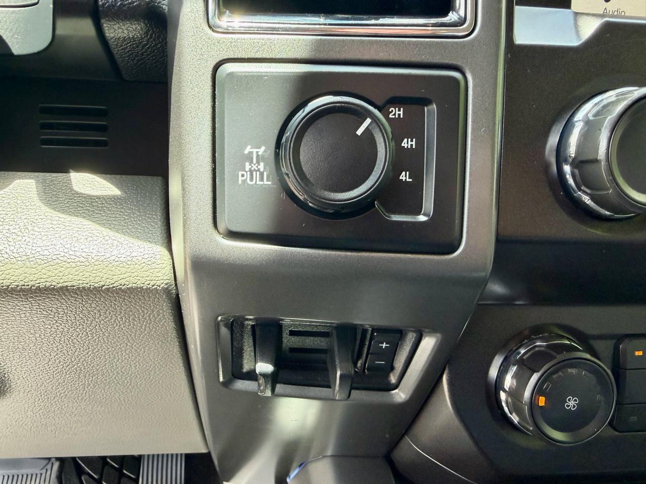 Used 2019 Ford F250 XLT w/ XLT Value Package AWD/4WD image 24