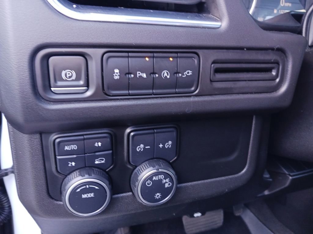 Used 2021 Chevrolet Tahoe RST image 31