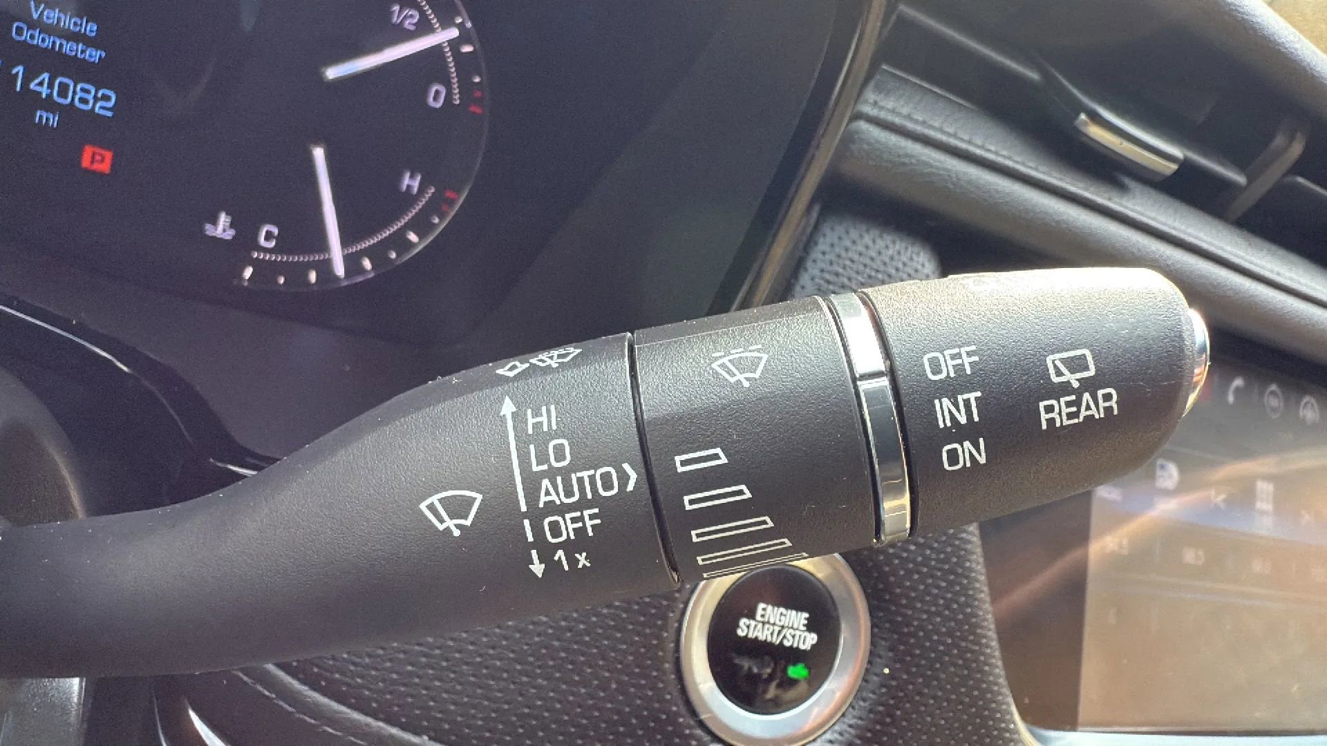 Used 2017 Cadillac XT5 Premium Luxury w/ LPO, Wheel Lock Package image 14