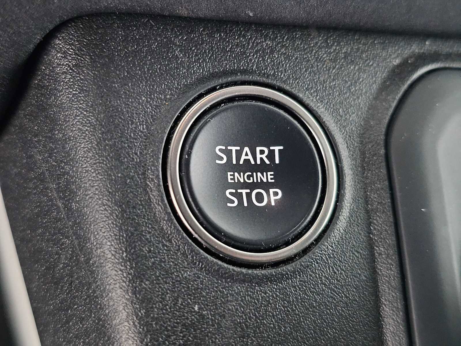 Used 2023 Land Rover Defender 110 S image 29