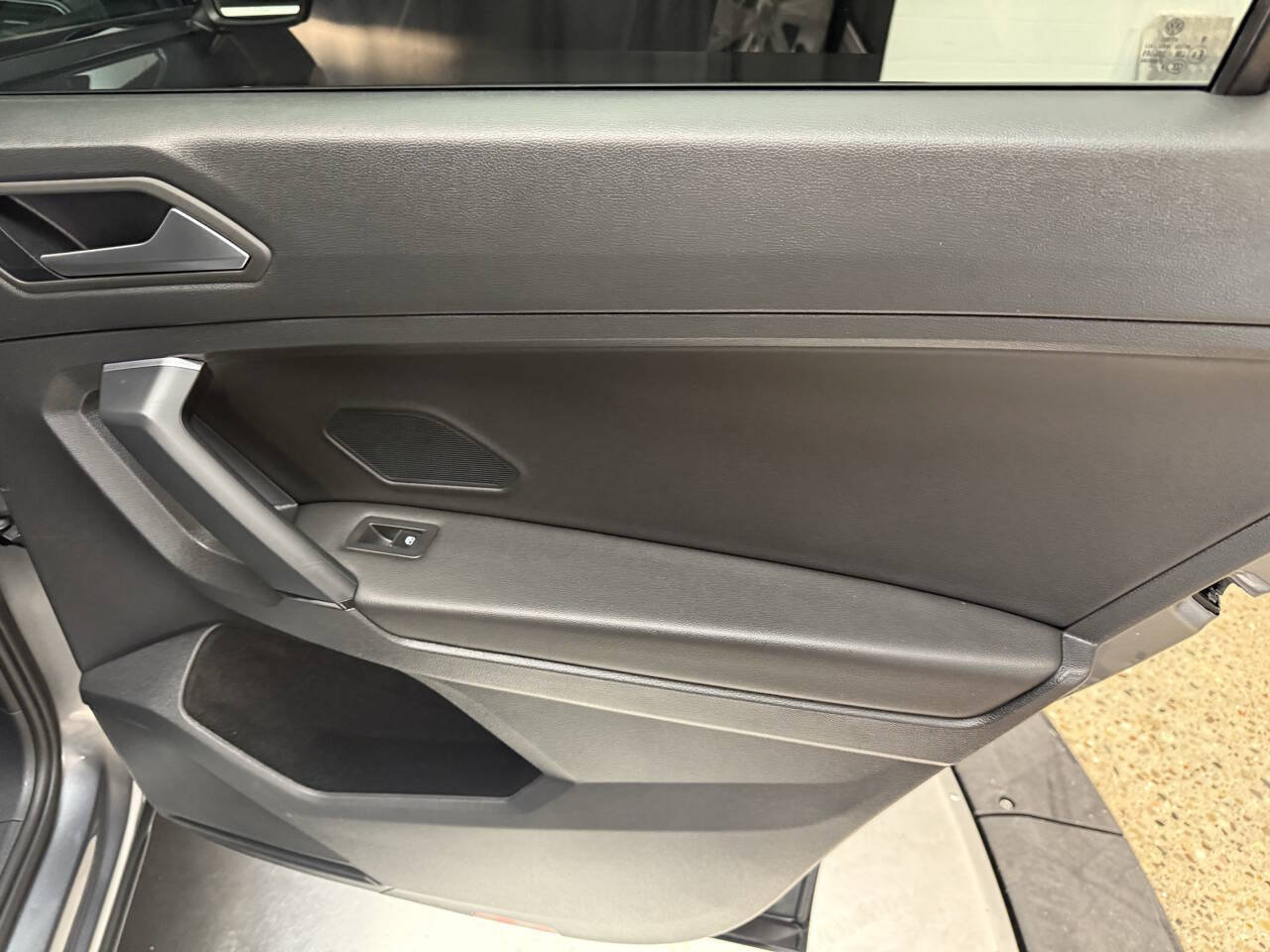 Used 2019 Volkswagen Tiguan SE w/ 3rd Row Seat Package AWD/4WD image 21