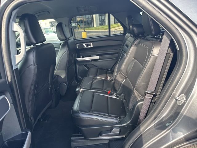 Used 2024 Ford Explorer XLT w/ Equipment Group 202A image 28