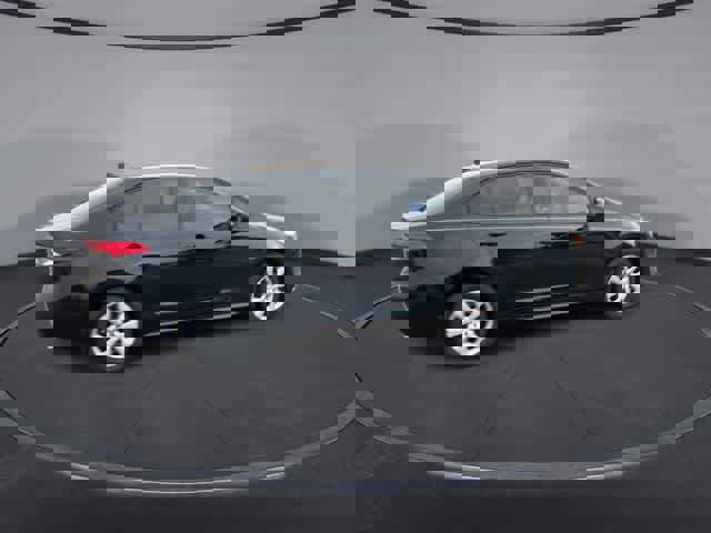 Used 2026 Toyota Corolla LE image 8