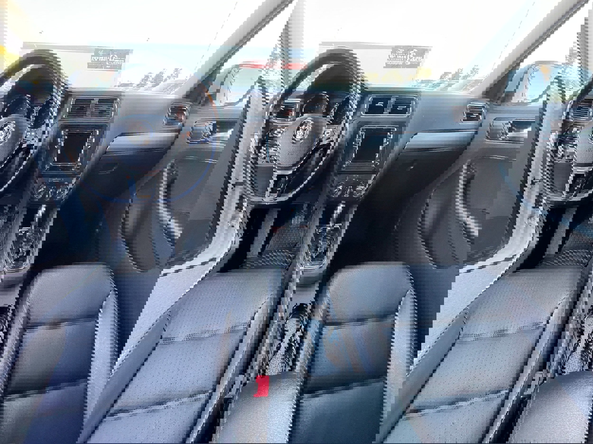 Used 2017 Volkswagen Jetta SE image 17