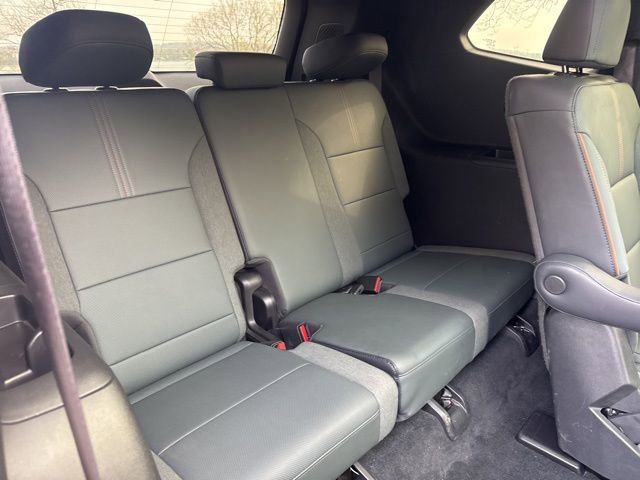 Used 2024 GMC Acadia AT4 w/ Luxury Package AWD/4WD image 12