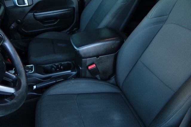 Used 2022 Jeep Wrangler Sport image 4