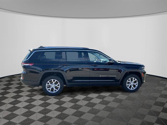 Used 2022 Jeep Grand Cherokee L Limited image 4