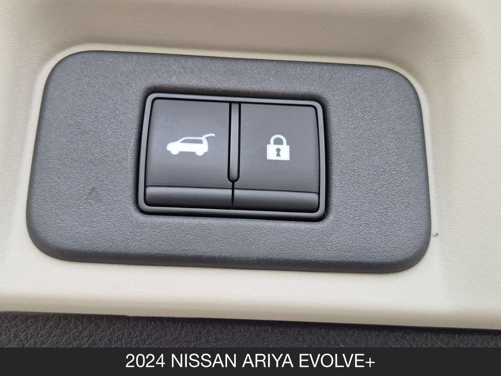 Used 2024 Nissan Ariya FWD image 26