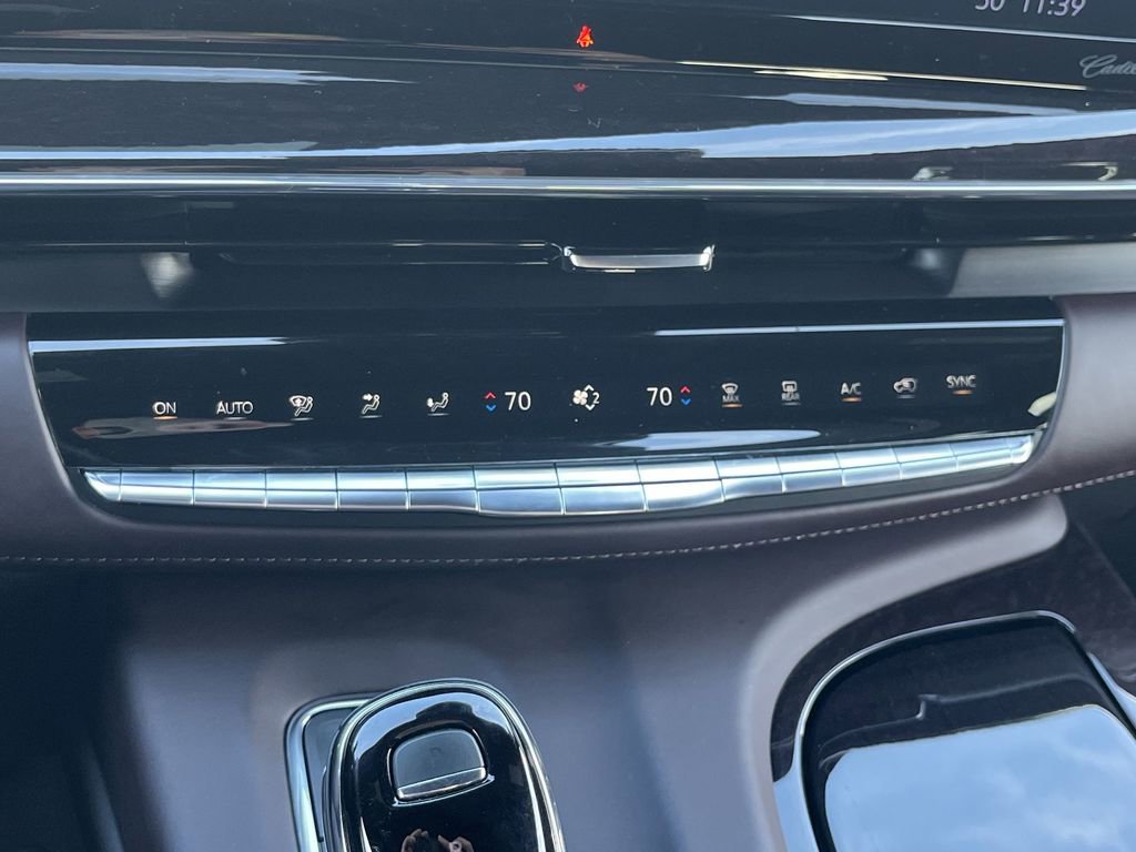 Used 2023 Cadillac Escalade Premium Luxury Platinum image 10