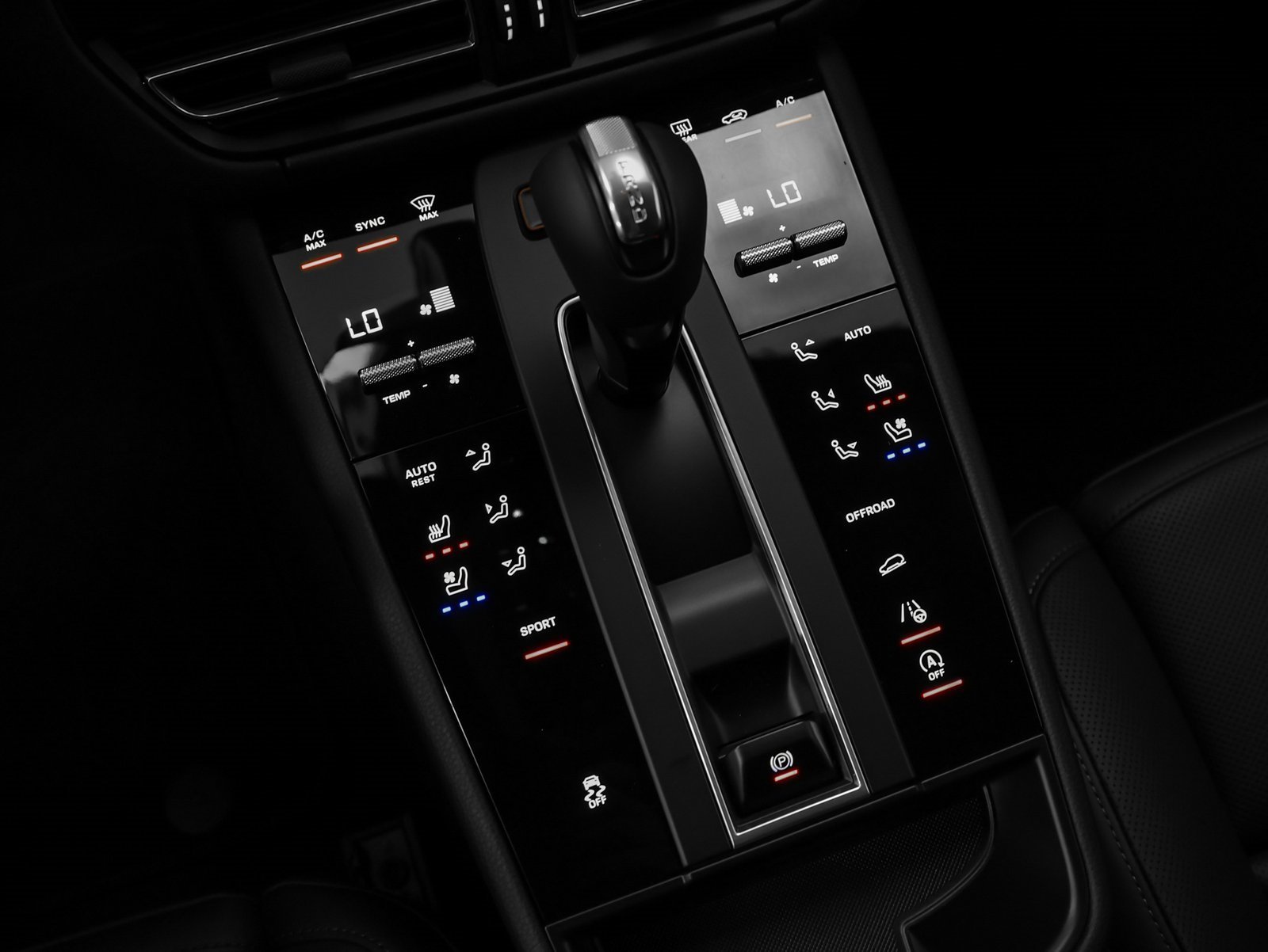 Certified 2025 Porsche Macan image 32