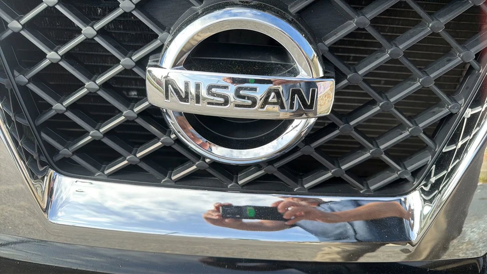 Used 2019 Nissan Frontier SV image 11