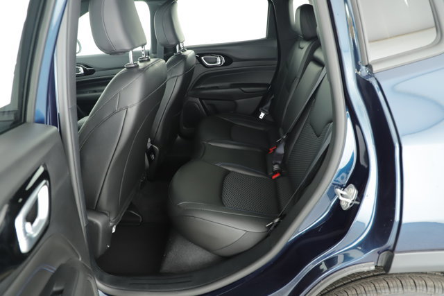 New 2026 Jeep Compass Latitude image 9