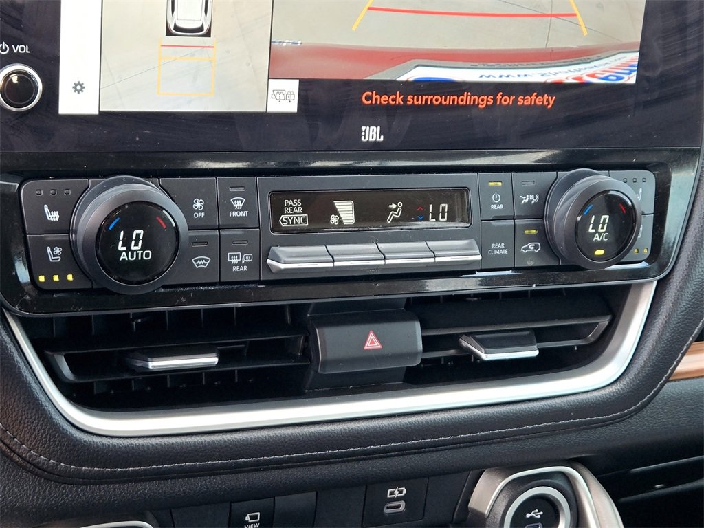 Used 2024 Toyota Grand Highlander Limited image 14