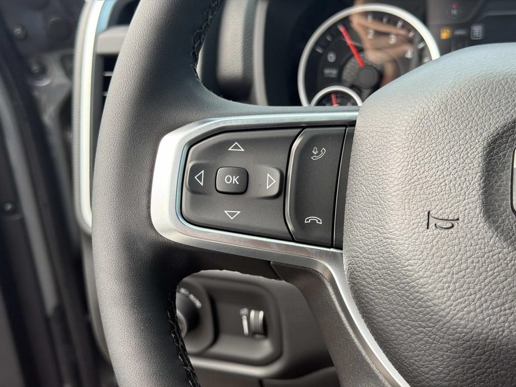 New 2026 RAM 2500 Big Horn AWD/4WD image 13