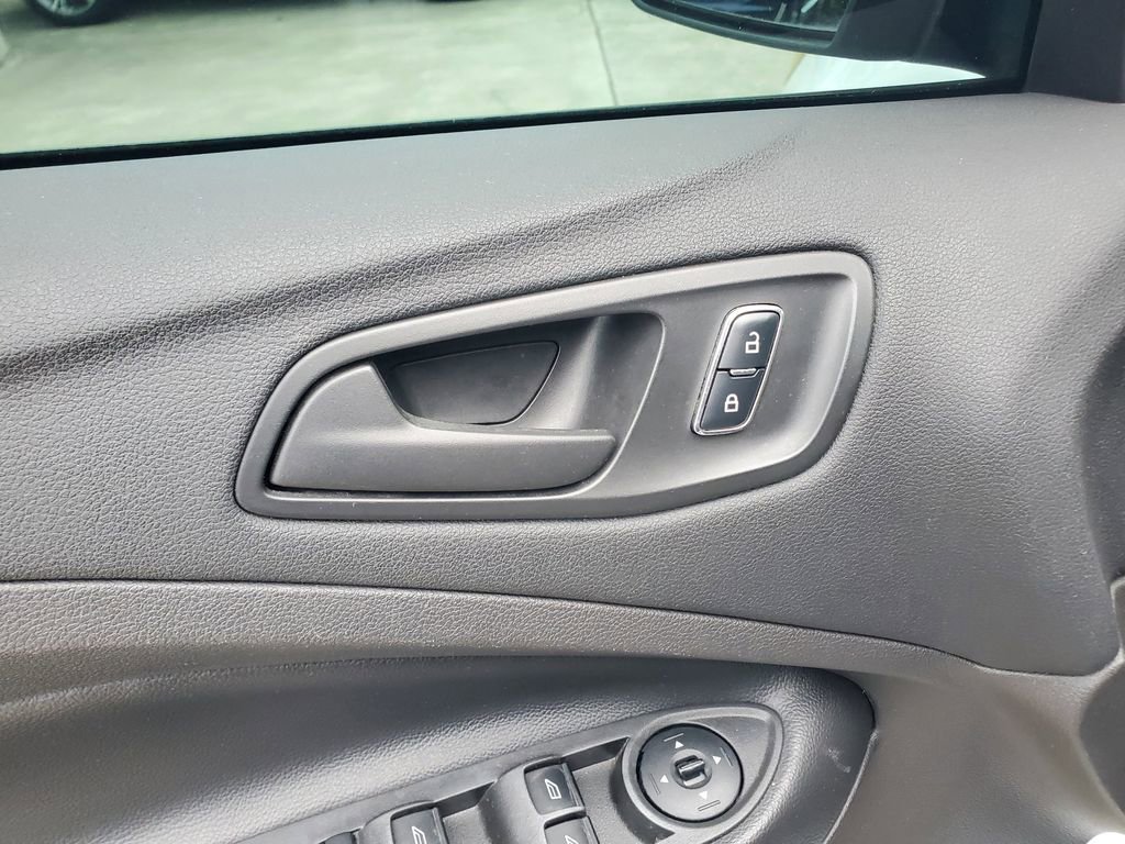 Used 2016 Ford Escape S FWD image 18