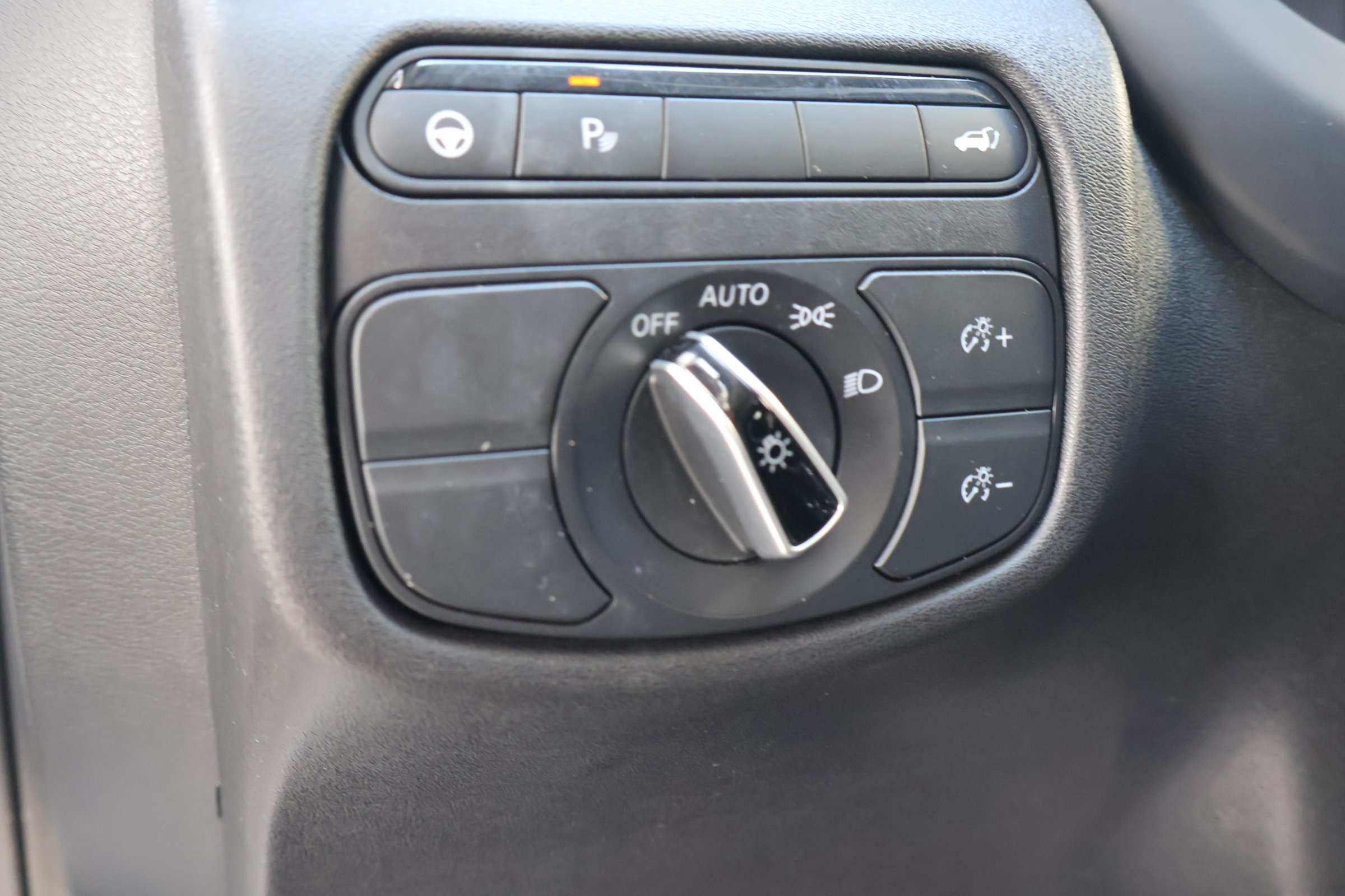 Certified 2023 INFINITI QX50 Luxe FWD image 25