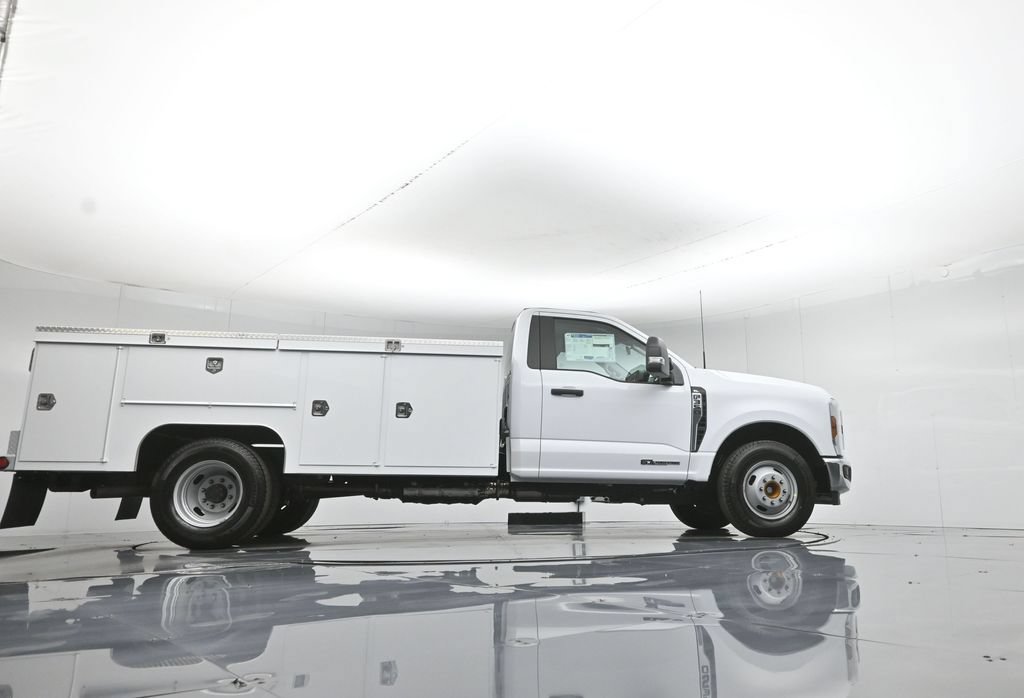 New 2026 Ford F350 XL w/ XL Chrome Package RWD image 7