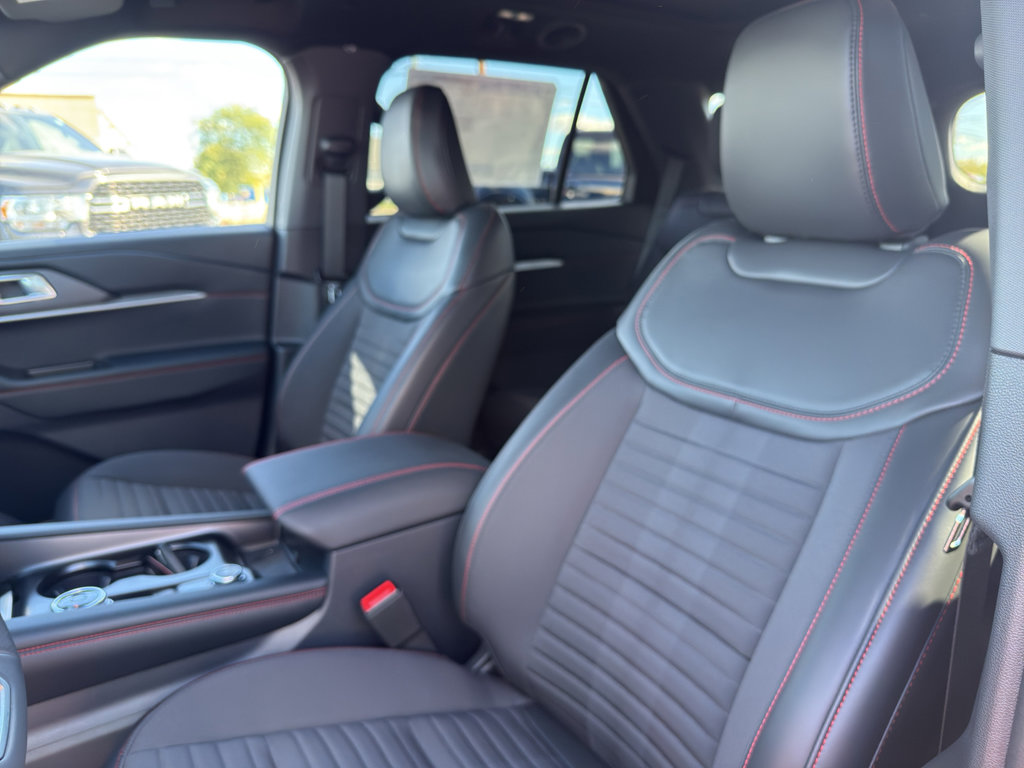 New 2025 Ford Explorer ST-Line w/ Premium Package image 12