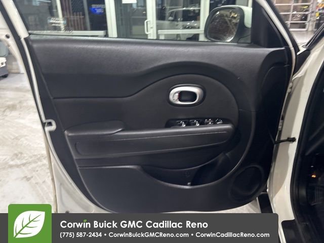 Used 2019 Kia Soul image 12