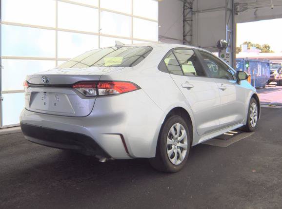Used 2025 Toyota Corolla LE FWD image 2