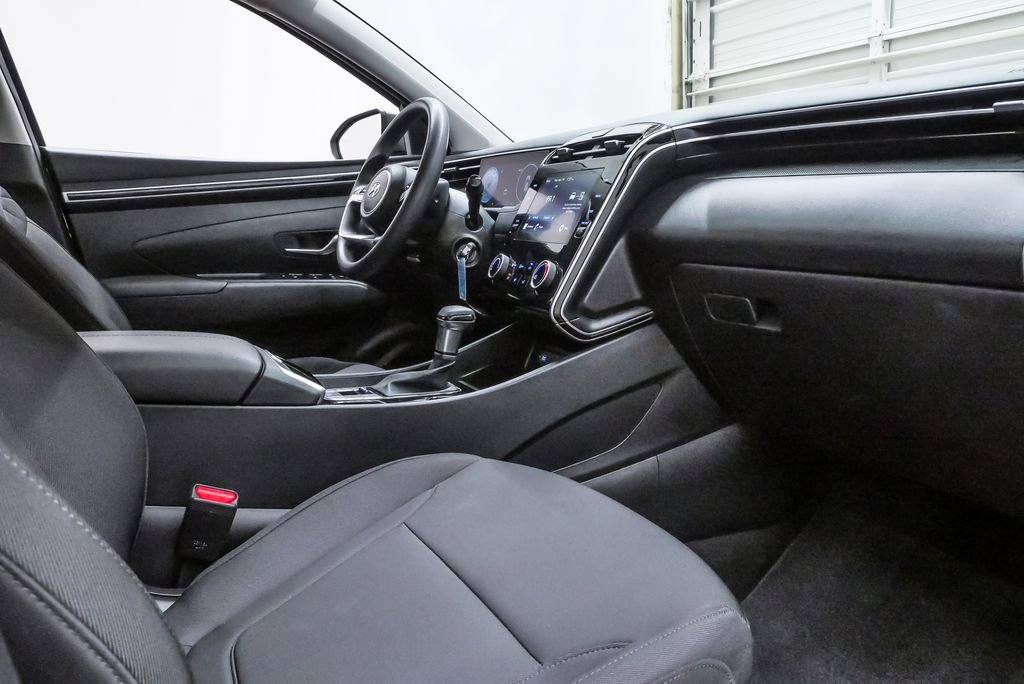 Certified 2024 Hyundai Tucson SE image 12
