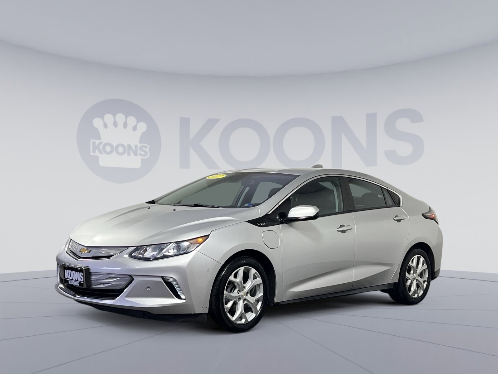 Used 2017 Chevrolet Volt Premier w/ Driver Confidence II Package