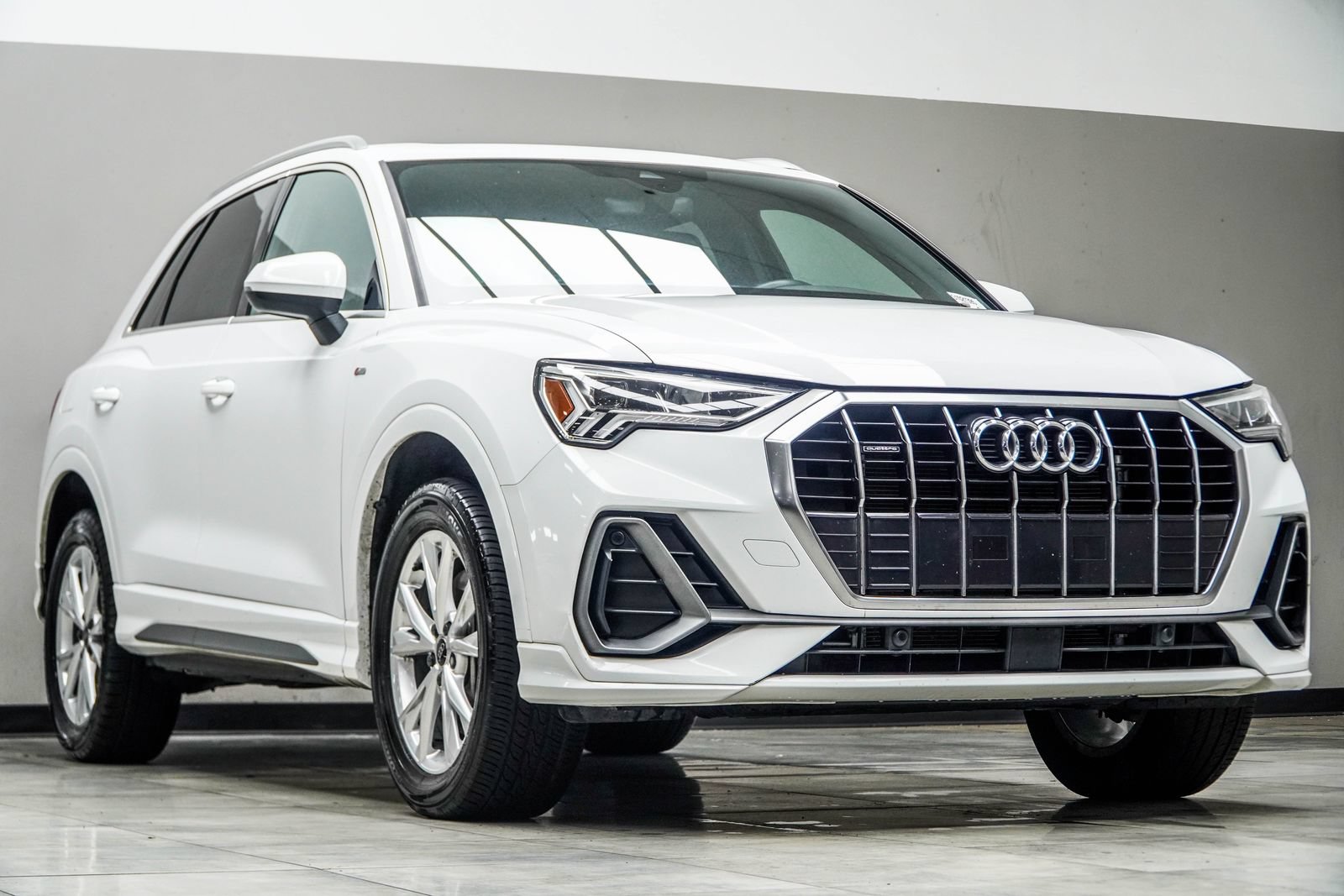 Used 2025 Audi Q3 2.0T Premium AWD/4WD image 5