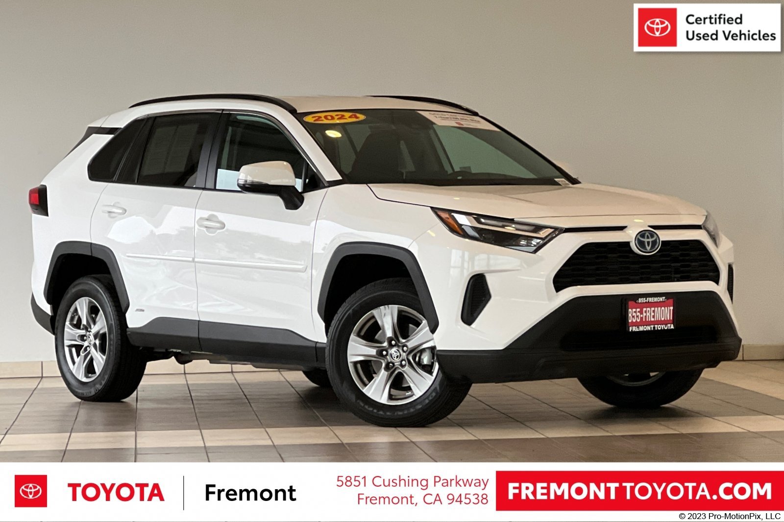 Certified 2024 Toyota RAV4 LE AWD/4WD image 1