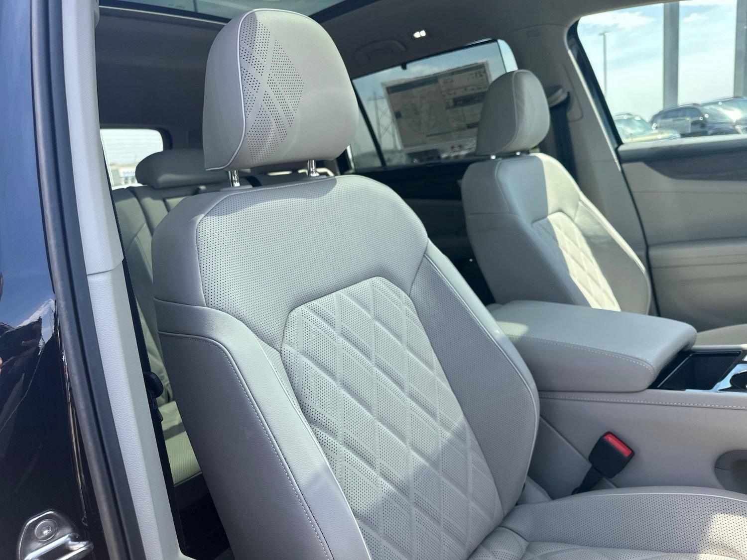New 2026 Volkswagen Atlas SEL Premium R-Line AWD/4WD image 39