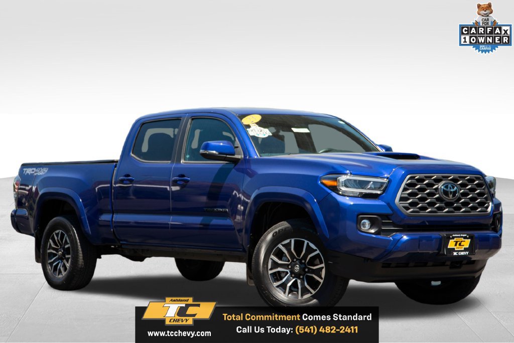 Used 2023 Toyota Tacoma TRD Sport w/ TRD Premium Sport Package AWD/4WD image 3