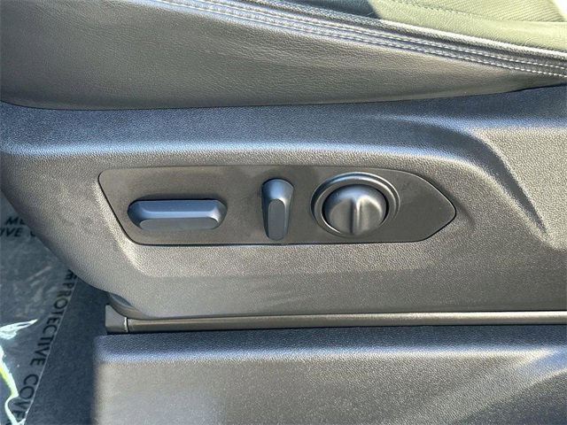 Used 2023 Chevrolet Silverado 3500 High Country image 33