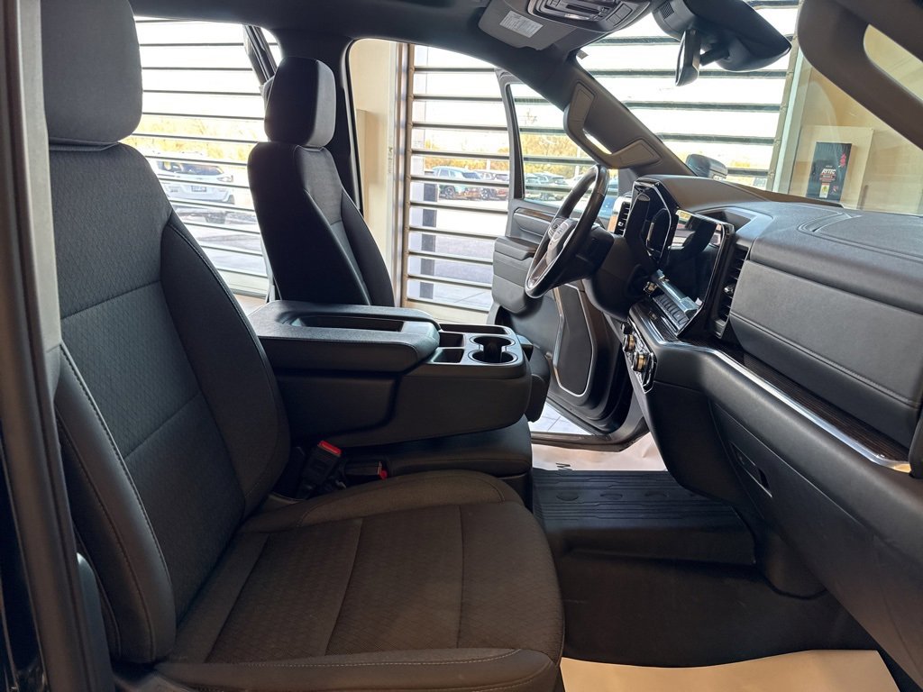 Used 2025 GMC Sierra 3500 SLE w/ SLE Value Package image 20