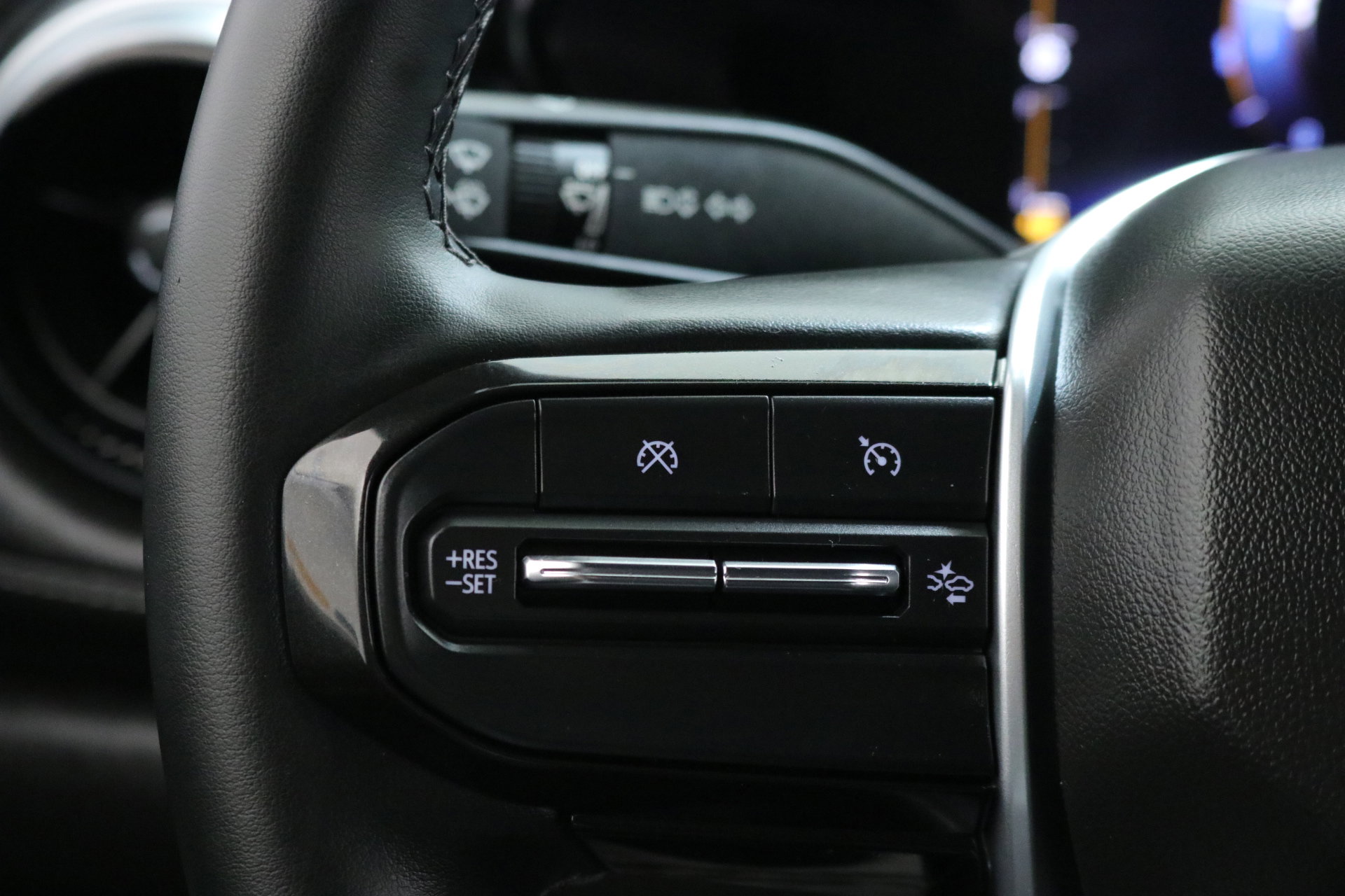 Used 2023 Chevrolet Colorado LT w/ LT Convenience Package II image 16