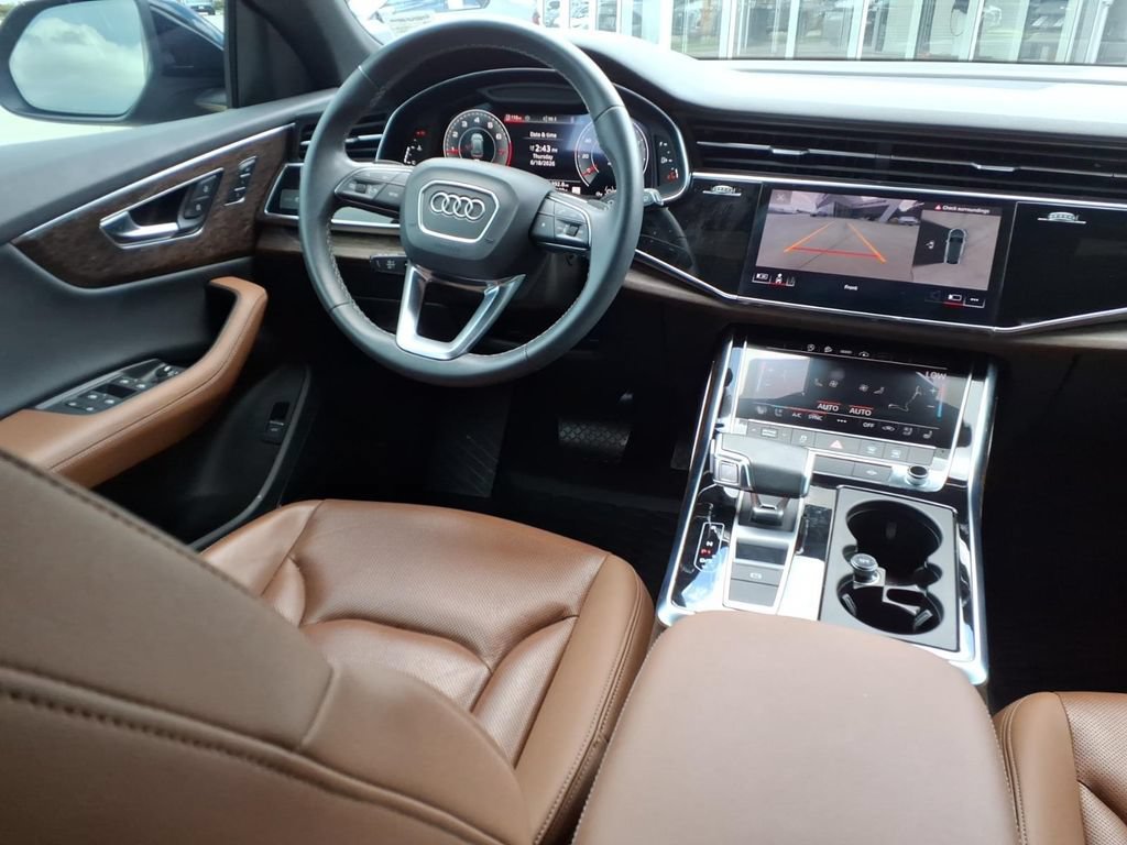 Used 2024 Audi Q8 Premium Plus AWD/4WD image 6