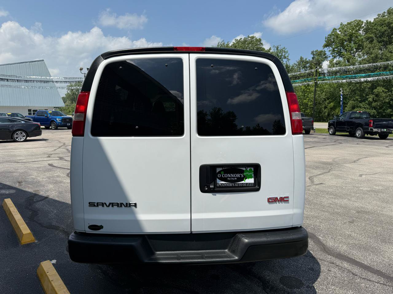 Used 2018 GMC Savana 3500 LS RWD image 4