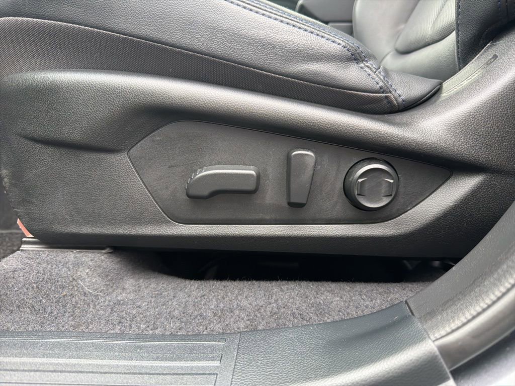 Certified 2025 Subaru Forester Limited AWD/4WD image 17