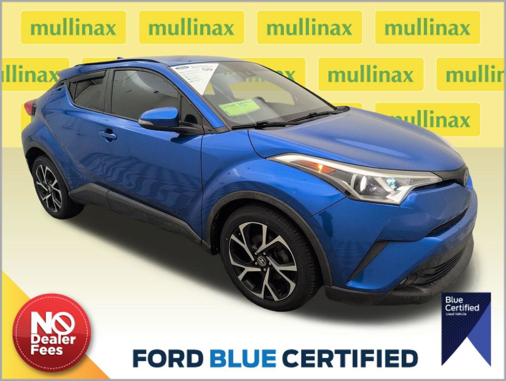 Used 2018 Toyota C-HR XLE FWD image 1