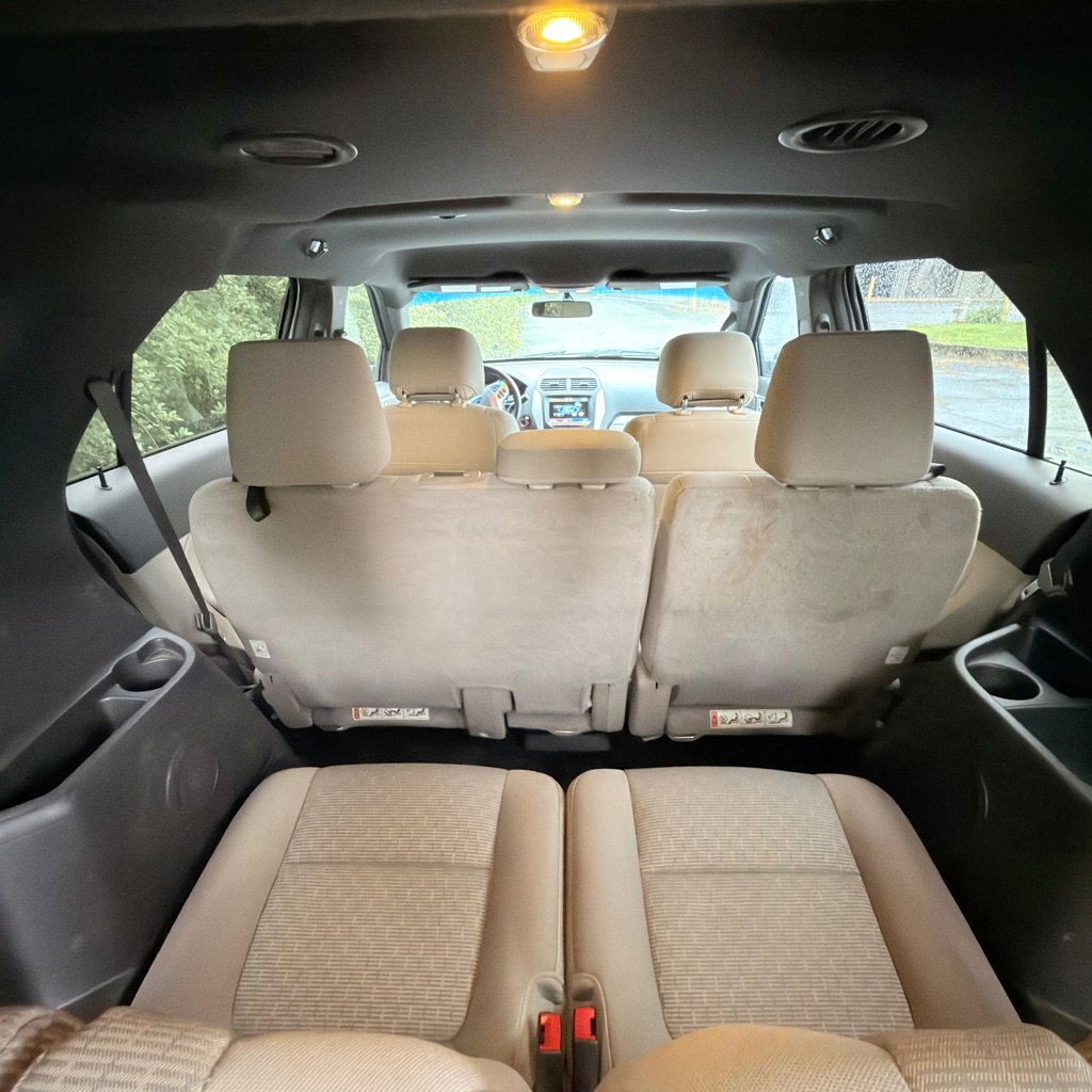 Used 2014 Ford Explorer XLT w/ Equipment Group 201A FWD image 29