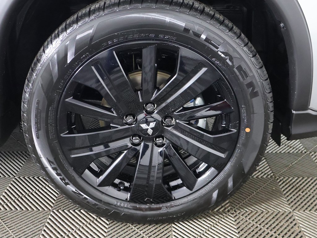 New 2025 Mitsubishi Outlander Sport LE image 18