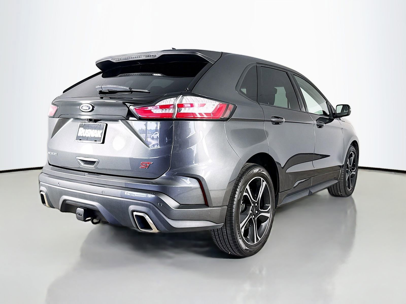 Used 2020 Ford Edge ST image 7