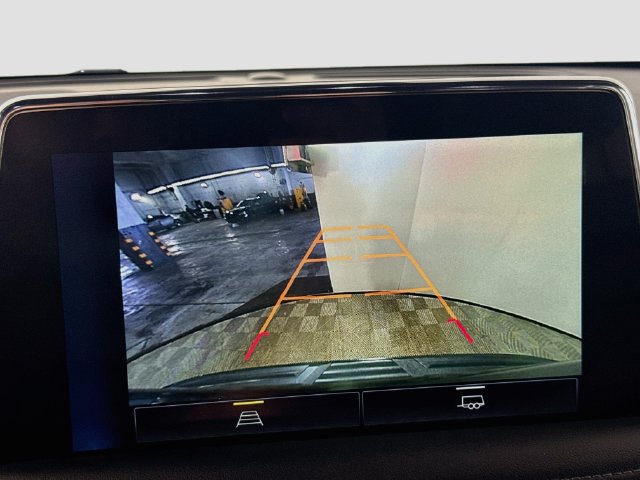 Used 2023 Chevrolet Suburban LT RWD image 18