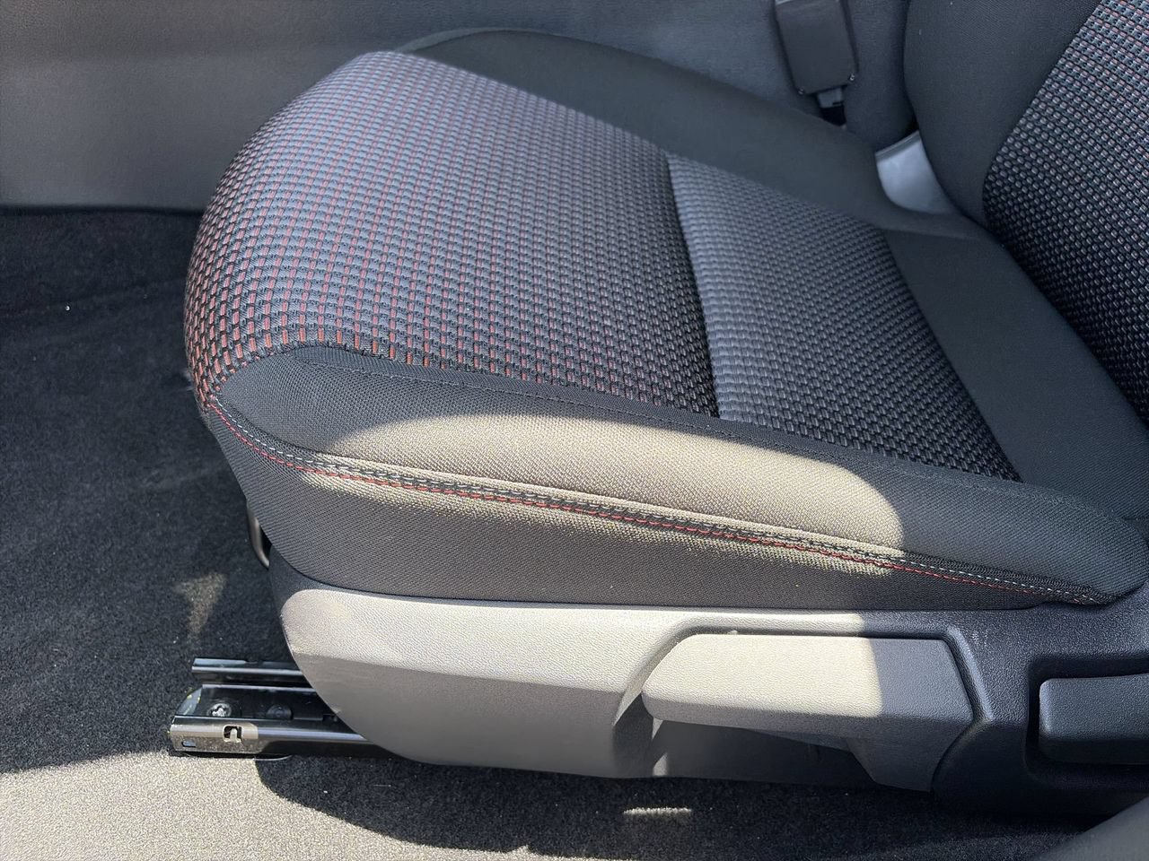 Used 2026 Nissan Sentra SR w/ Floor Mat Package FWD image 19