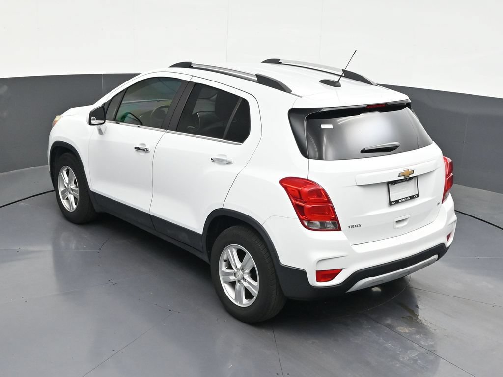 Used 2020 Chevrolet Trax LT w/ LT Convenience Package FWD image 17