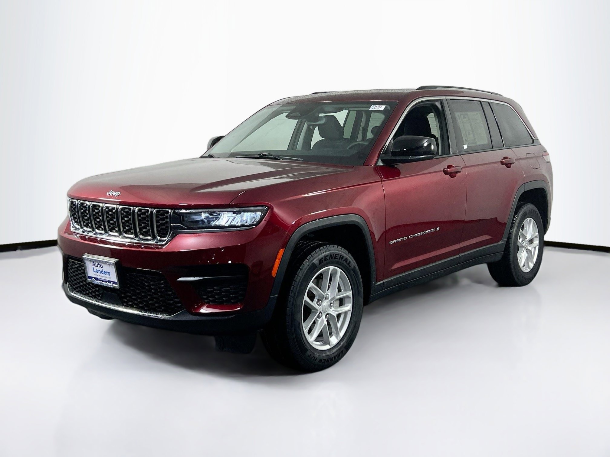 Used 2023 Jeep Grand Cherokee Laredo video 1