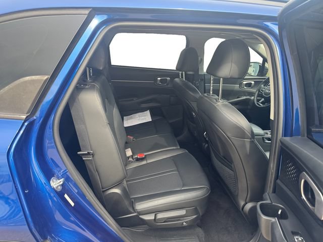 Used 2023 Kia Sorento S w/ Panoramic Sunroof Package FWD image 14