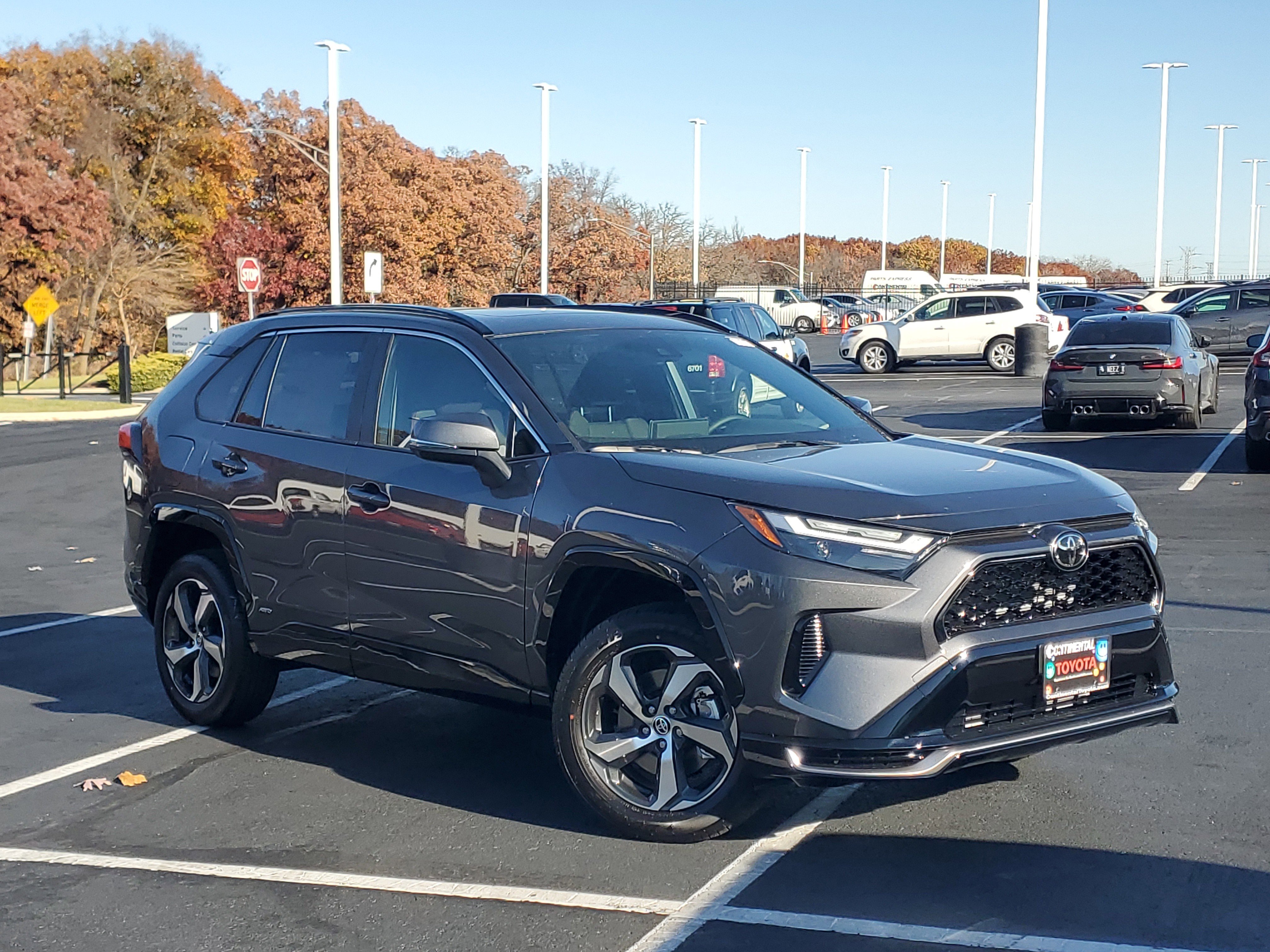 New 2025 Toyota RAV4 SE image 36