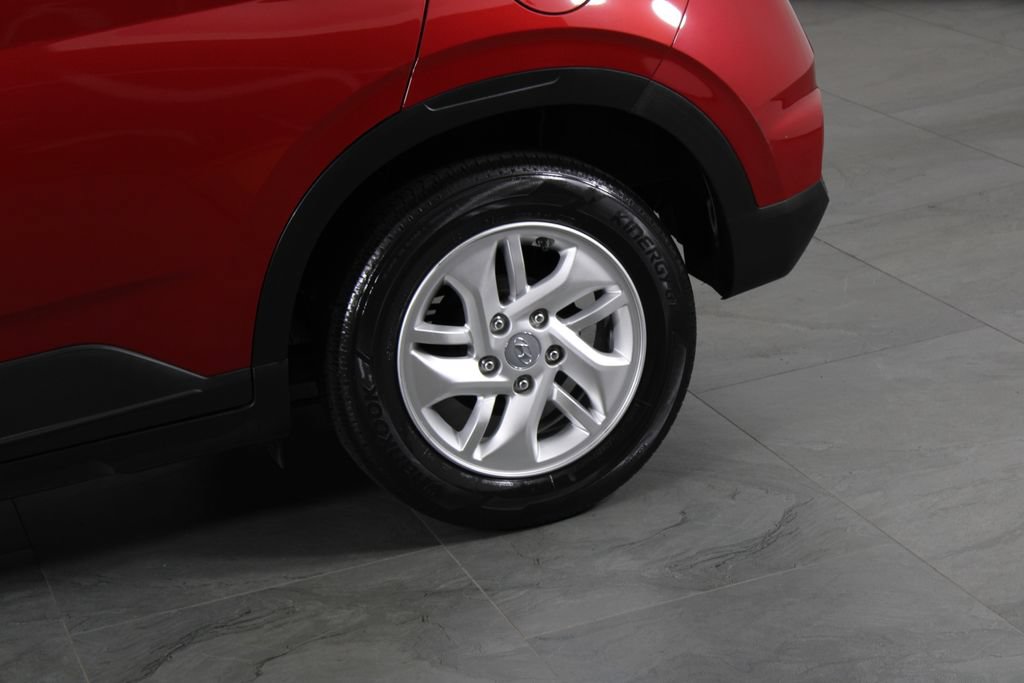 Certified 2022 Hyundai Venue SE FWD image 15