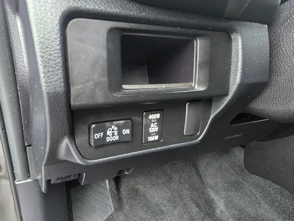 Used 2016 Toyota Tacoma TRD Off-Road w/ Towing Package image 19